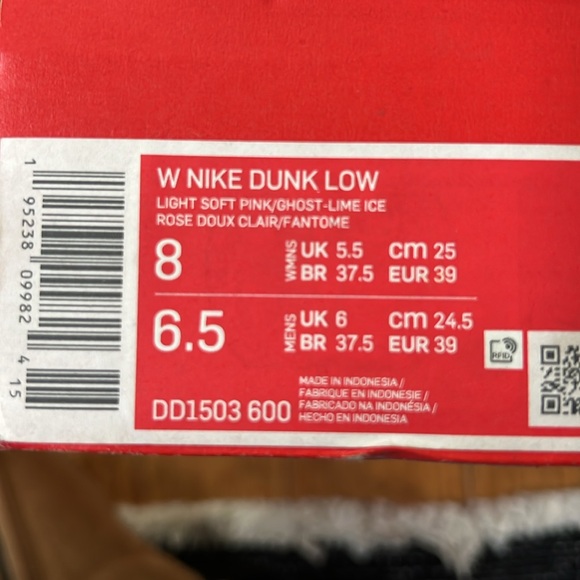 EXCELLENT NIKE Dunk Low Lime Ice Sz 8 W/6.5 M - Picture 9 of 9